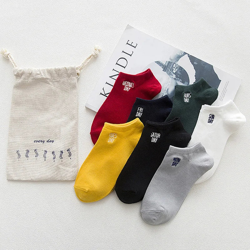 7 Pairs/Set Monday To Sunday 7 Days Embroidery Weekly Socks Couple Cotton Casual Socks Women Men Fashion Japanese Style Mid Sock