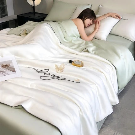 Wash Ice Silk Embroidered Tinnifera Quilt Single Piece Soft and Comfortable Air Conditioning Student Apartment Single Thin Quilt
