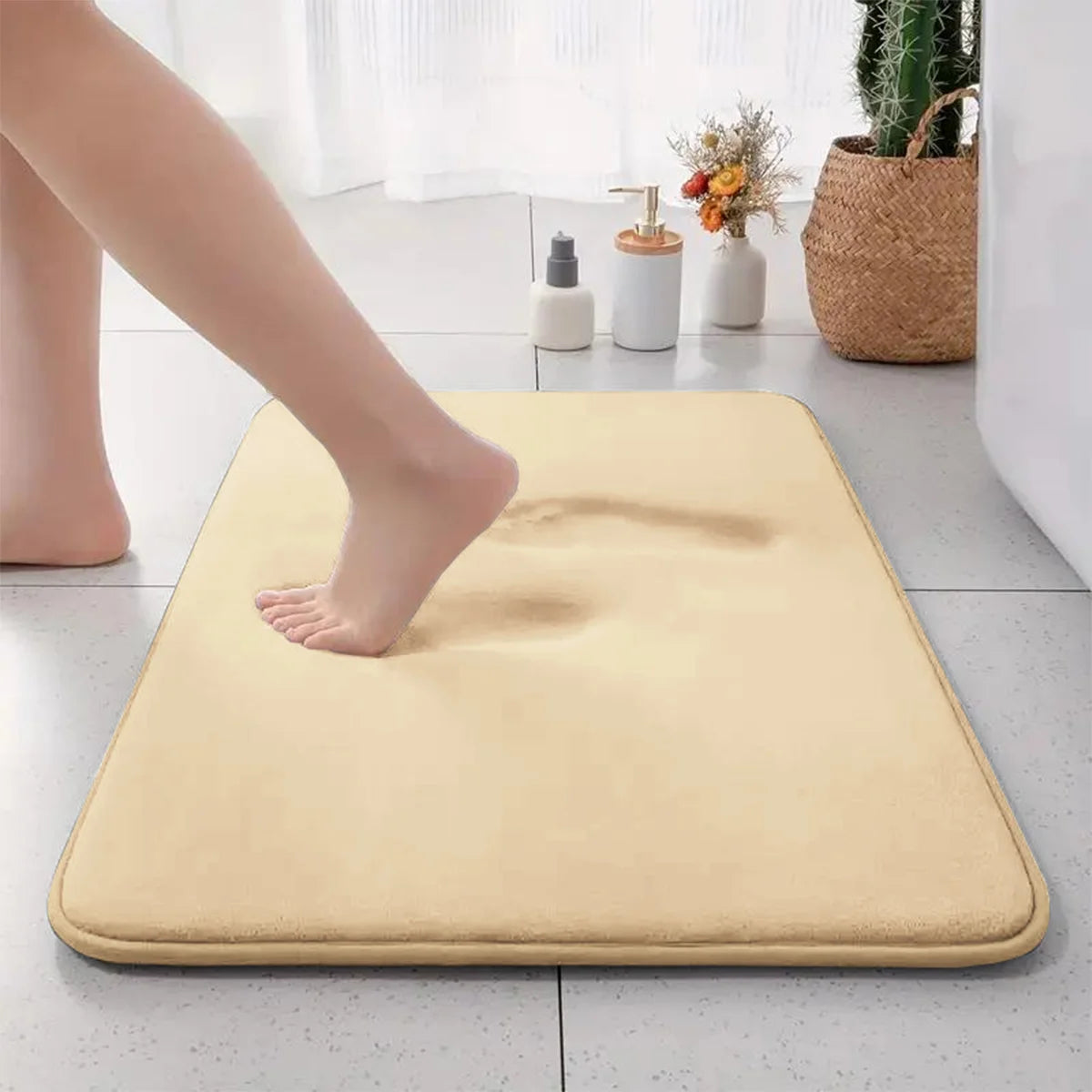Thickened solid color absorbent carpet flannel bathroom floor mat bathroom entrance non-slip door mat