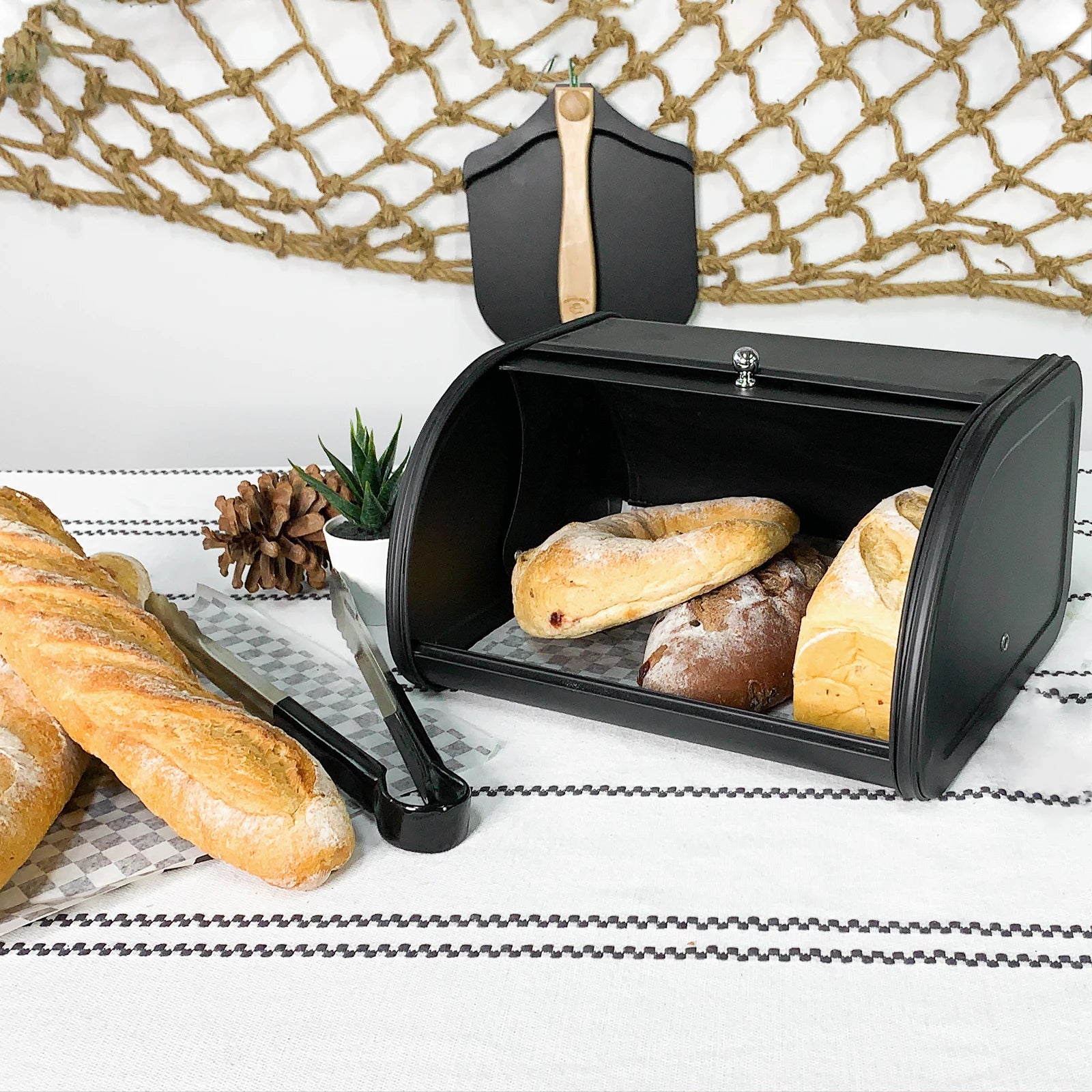 Large Capacity Bread Box Stainless Steel Storage Bin Holder Kitchen Container Case Vintage Dispenser Home Accessories